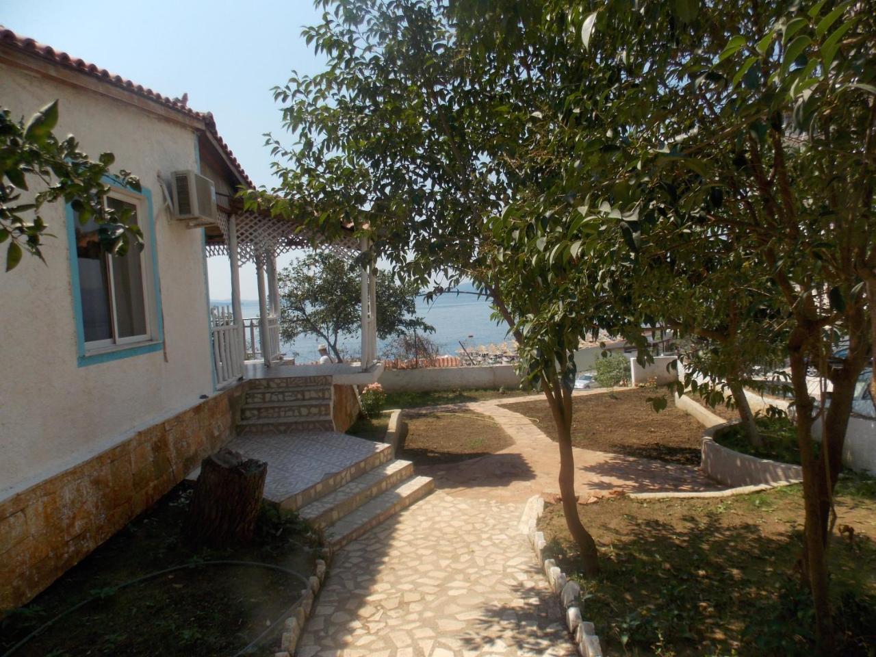 Kodra Beach Apartment *